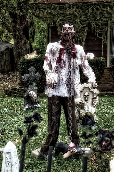 Clafford Hill Cemetery Drive-Through Haunt — 16 Clafford Lane