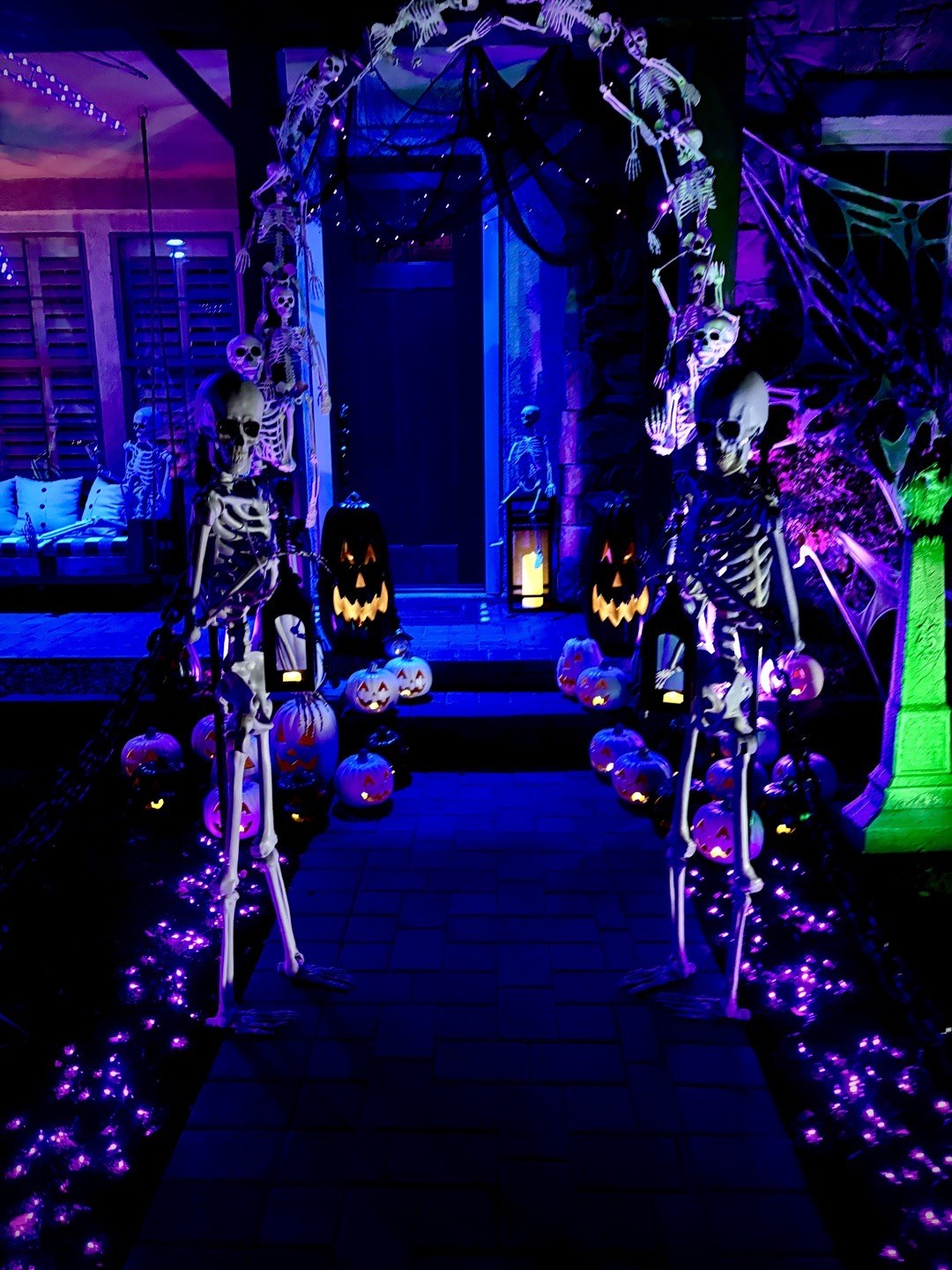 Skeleton Manor