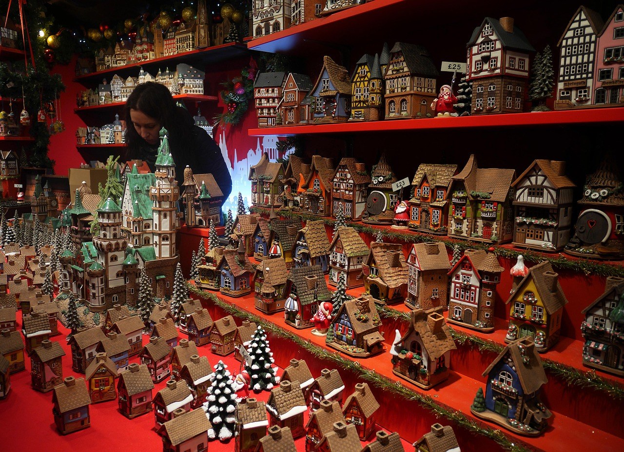 animatronic land