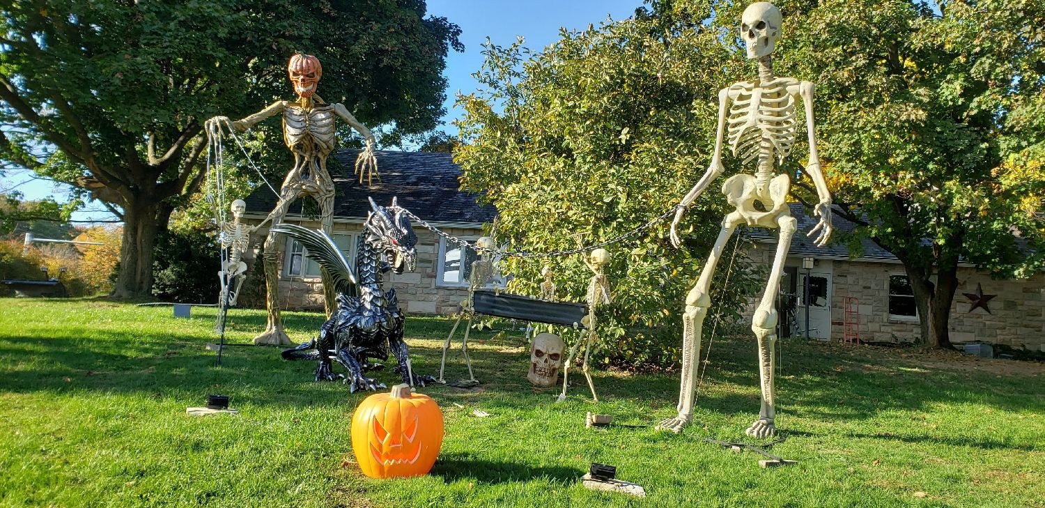 Ebenezers Haunted House on the Hill