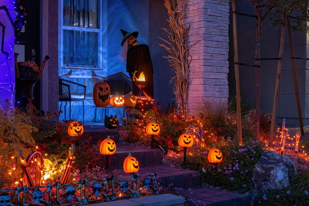 Jeepers on Jensen — 4 Jensen Rd, Nightly 6-10pm