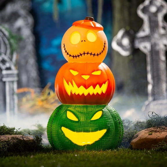 Welcome to the Graveyard (80 8th Ave) — 80 8th Ave, Hawthorne, NJ (Blowups, lights, lots of skeletons; nightly from sund