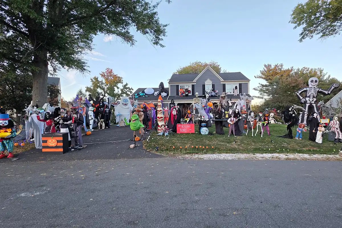Mucklehany Lane Halloween Display
