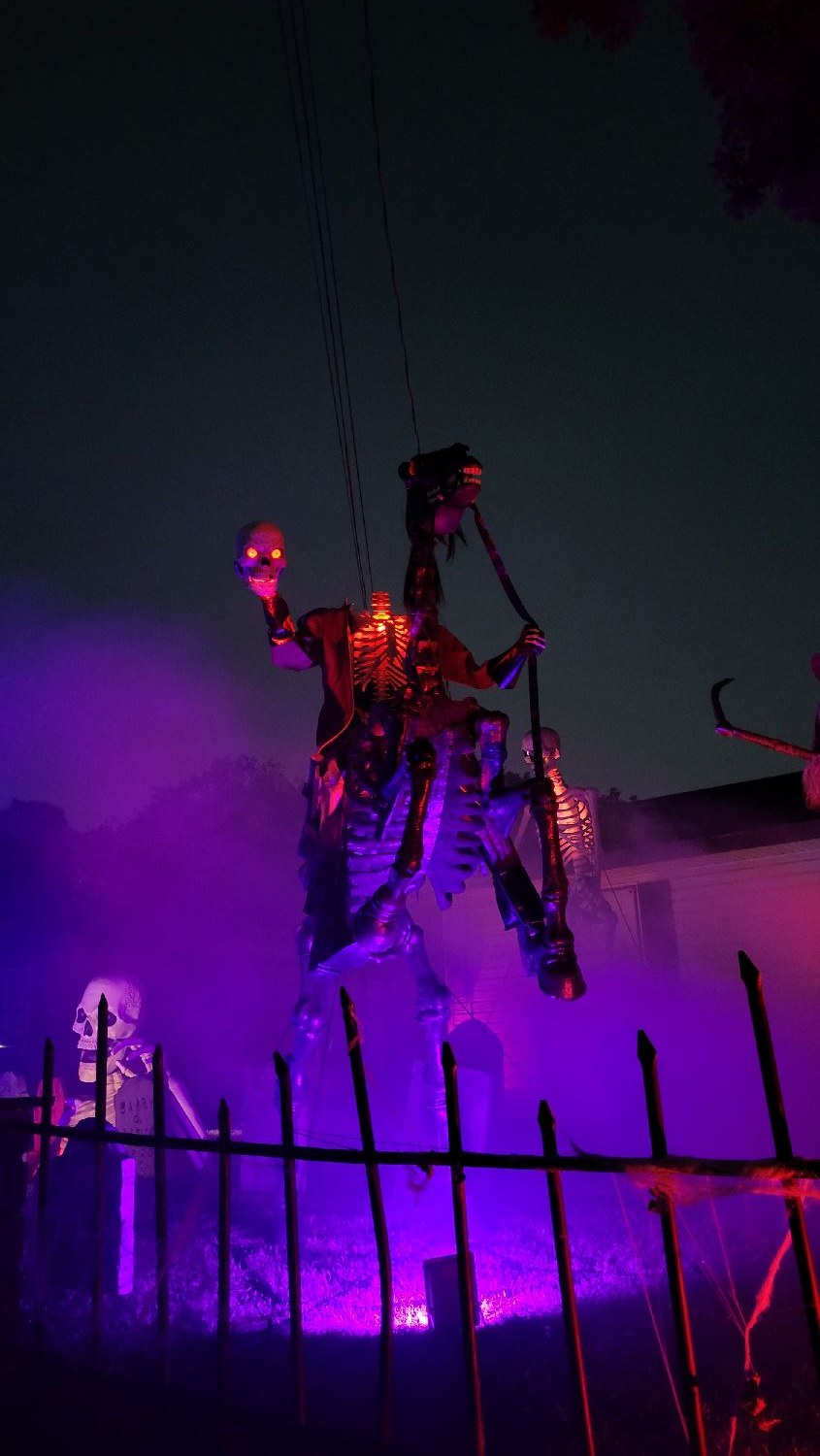 Helmet St Haunt
