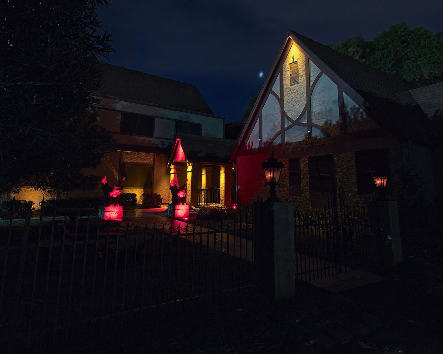 Eerie Haunted House — 93 Walnut Street, Bloomfield, NJ (Covered in giant spiders, creepy skeletons, spooky ghosts an)