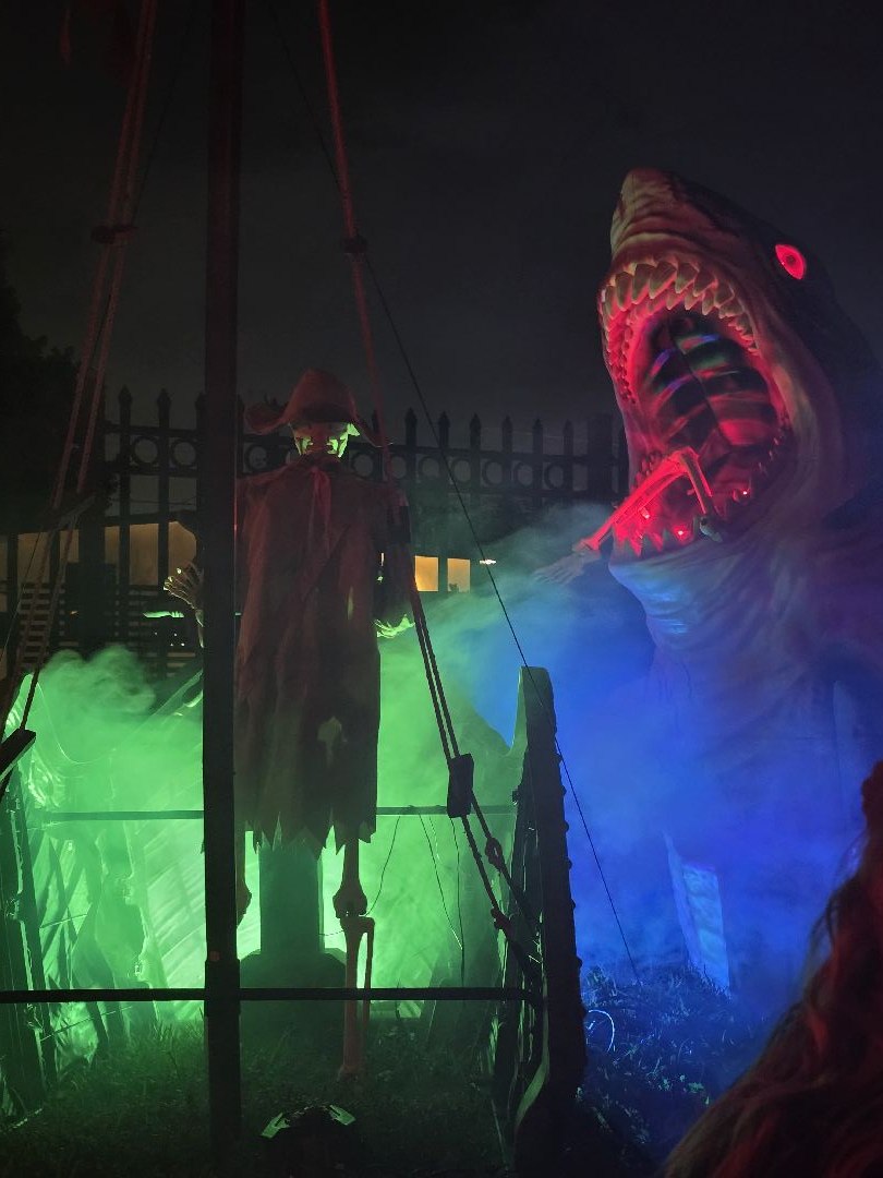 Kubat's Haunt: pirates & sirens!
