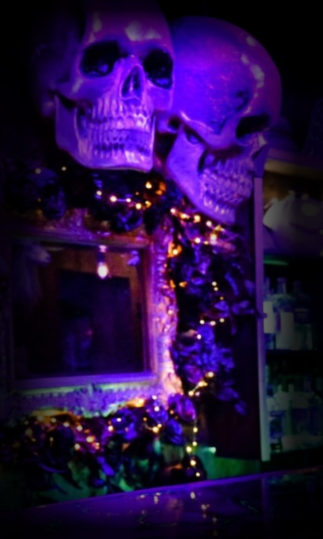 Beetle House — Tim Burton Halloween Bar & Restaurant