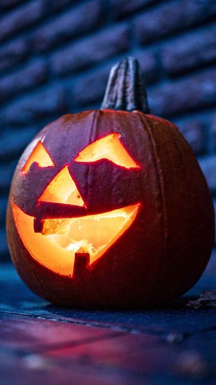 Halloween on Guyon — 344 Guyon Ave, Nightly 6:30-9:30pm