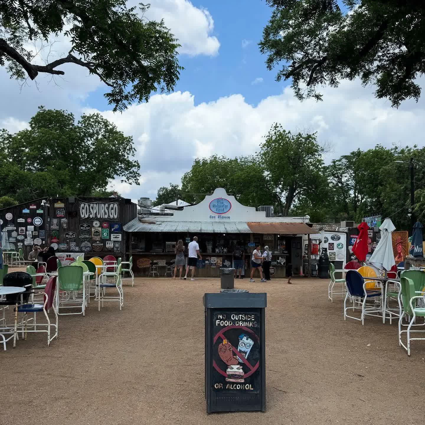 The Friendly Spot Ice House