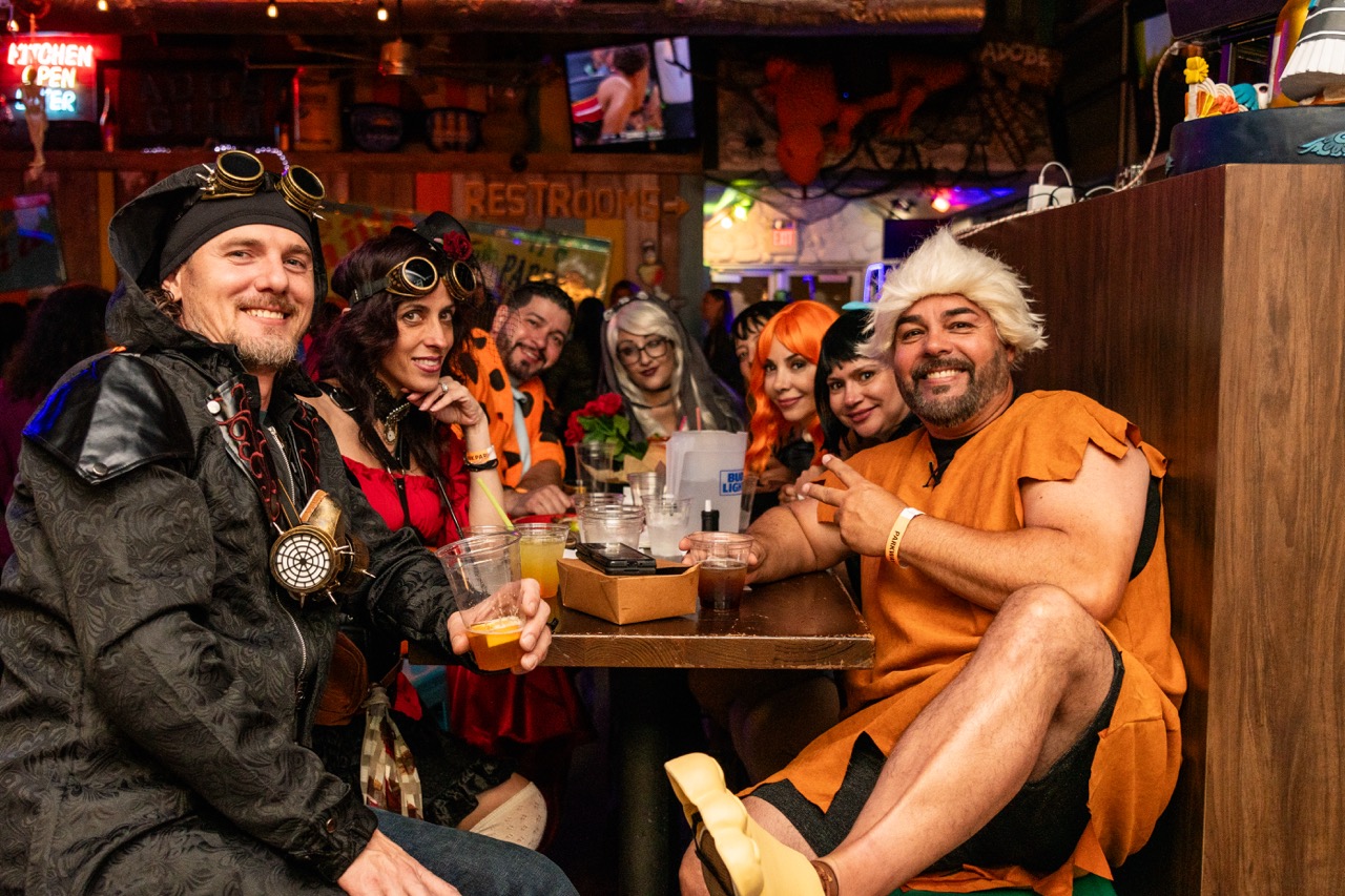Heights Halloween Party — Oct 31, 9pm-2am, FREE (costume contests)