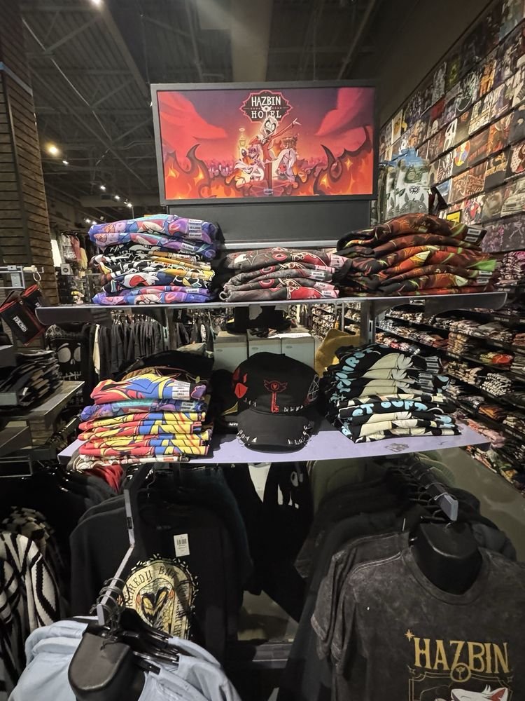 Hot Topic — Florida Mall