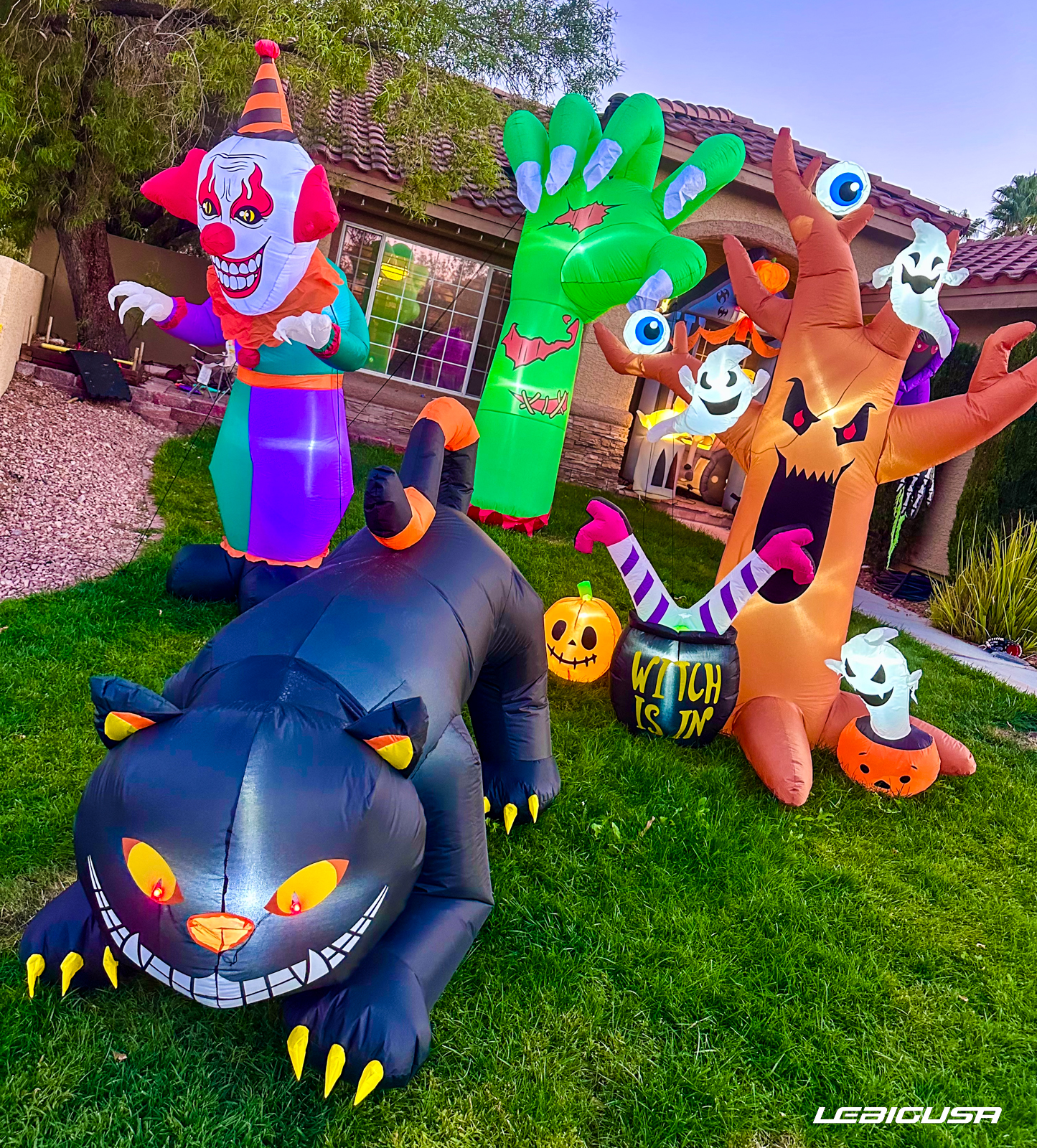 Freaks on Forest — 141 Forest Green, Sun-Thu 5-8pm, Fri-Sat 5-9pm