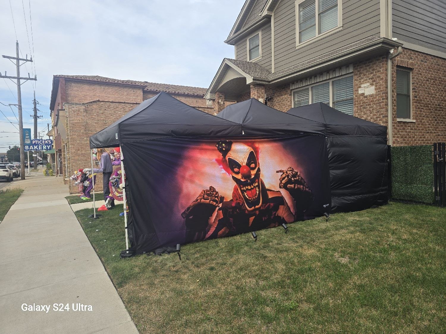 House Of CLOWNS