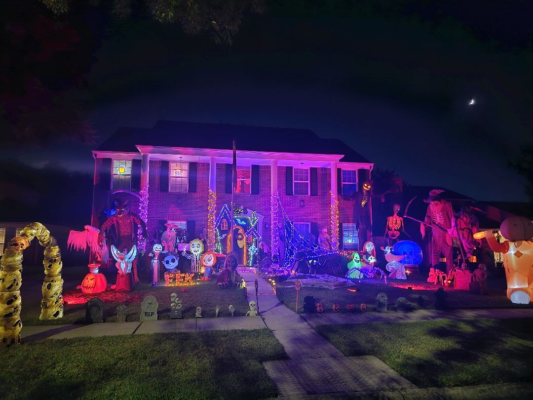 Sawyer Dr Halloween