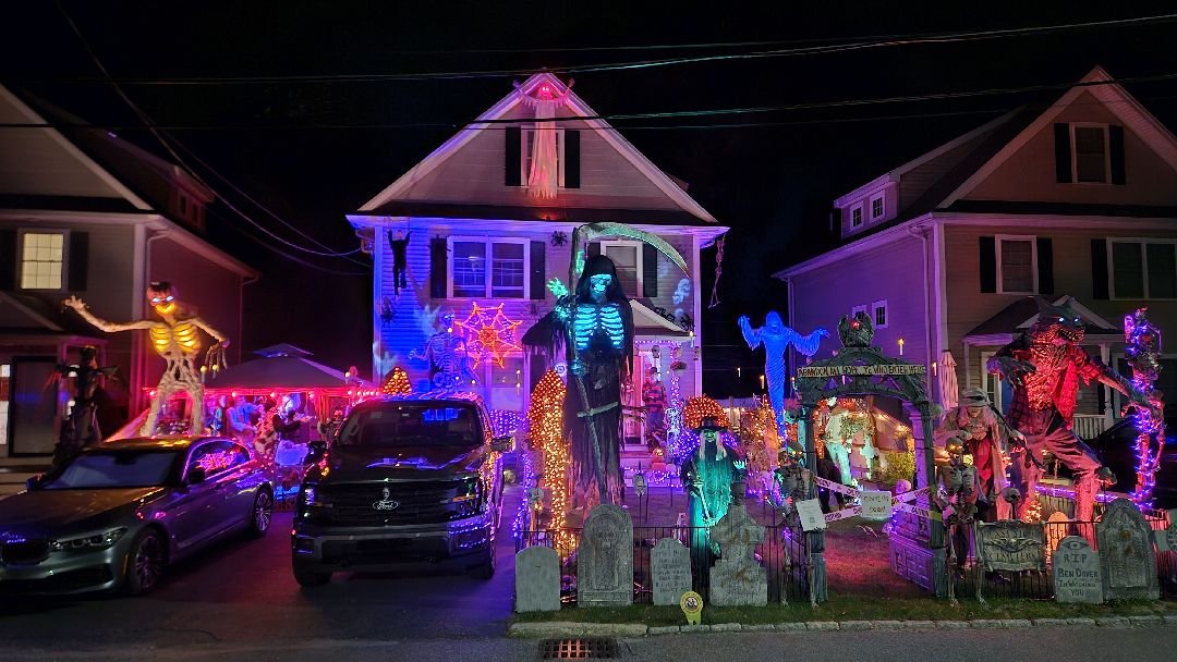 Waltham Halloween House