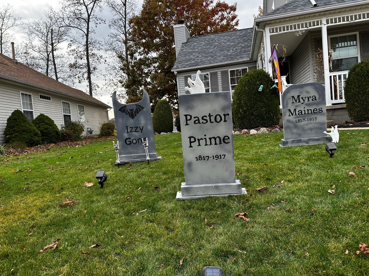Larkens Way cemetery