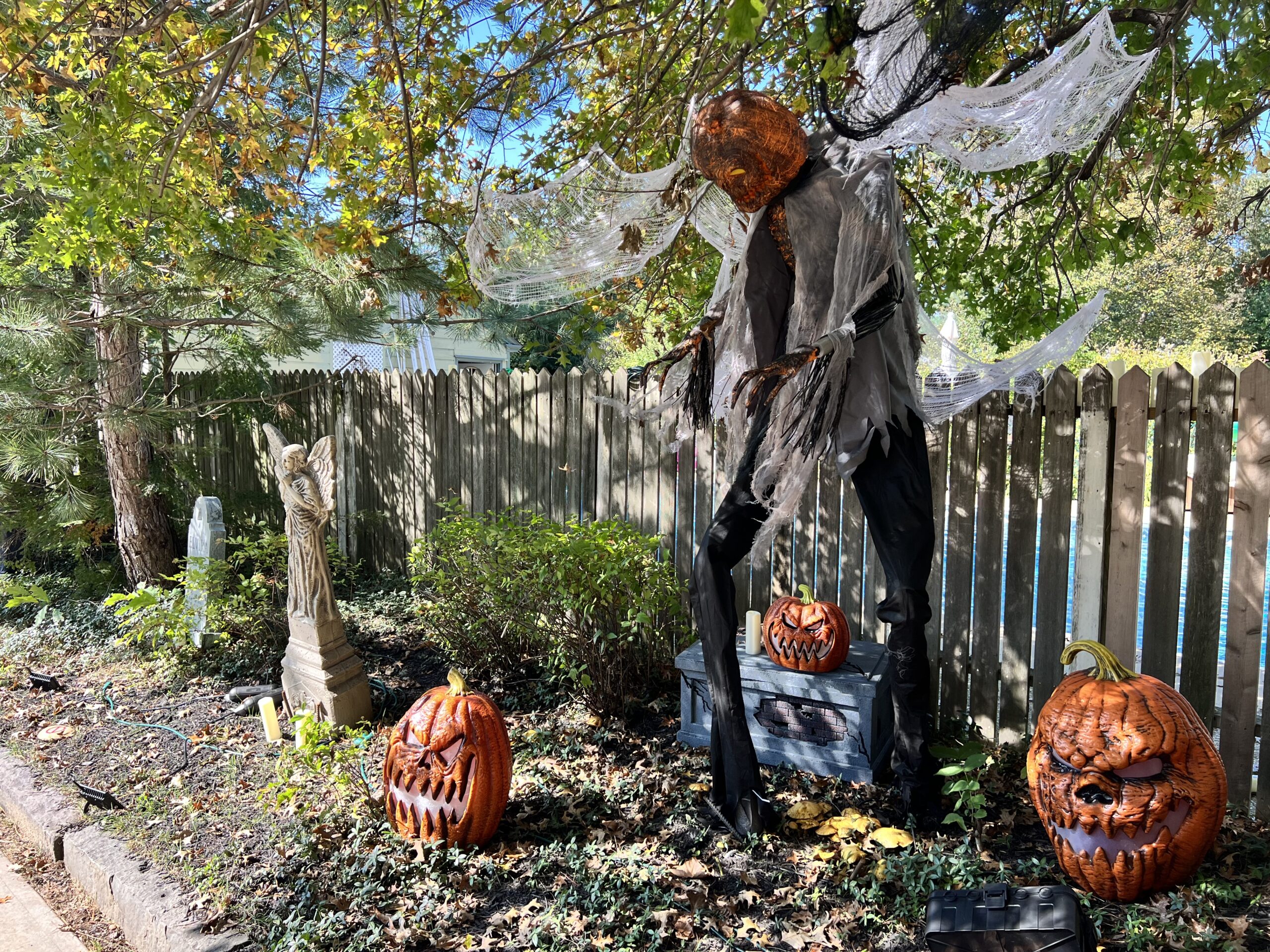 Benitez Family Haunt — 120 Main St, Keyport