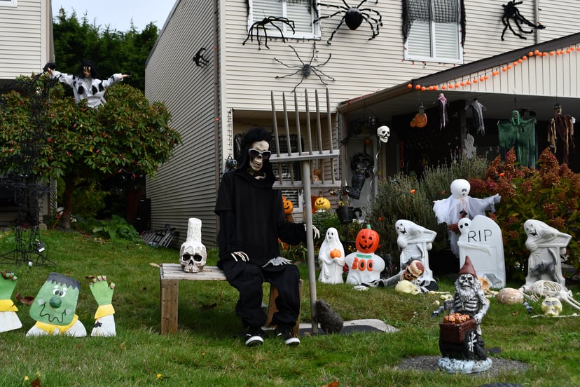 Henry Street Display — 510 Henry Street, Hasbrouck Heights, NJ 07604