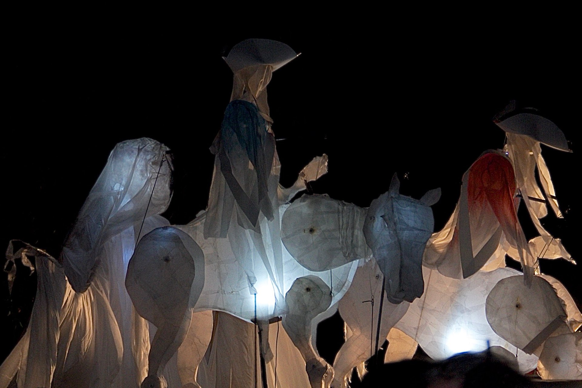 Oyster Bay Halloween Ghost Walk & Dance Party — Raynham Hall · Fri Oct 30 · 6pm · FREE