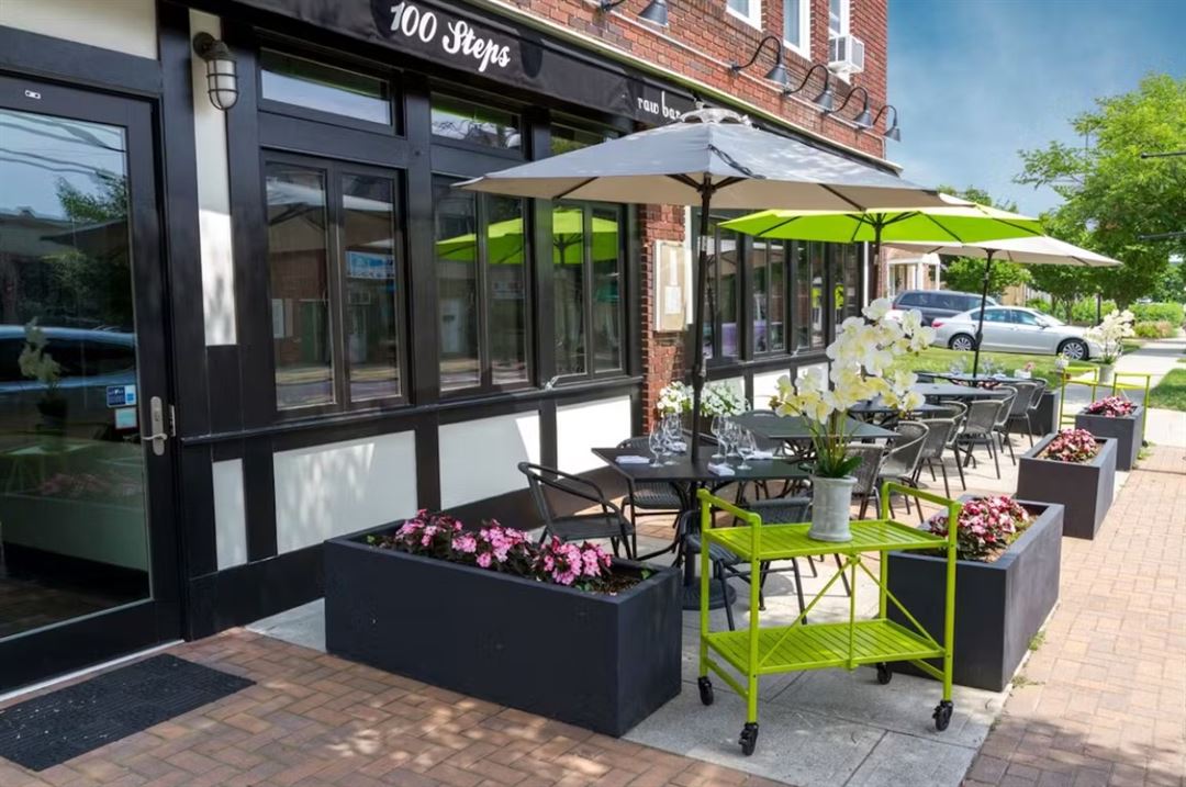 100 Steps Kitchen + Raw Bar — Cranford