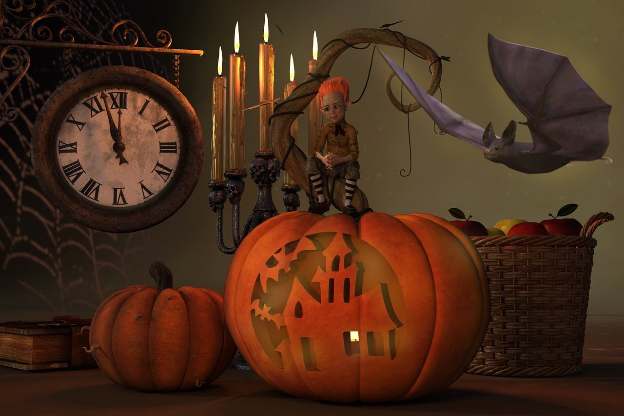 16 Bodwell Ave Halloween Display