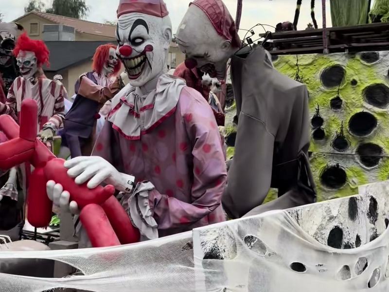 Vista Ave Haunted House