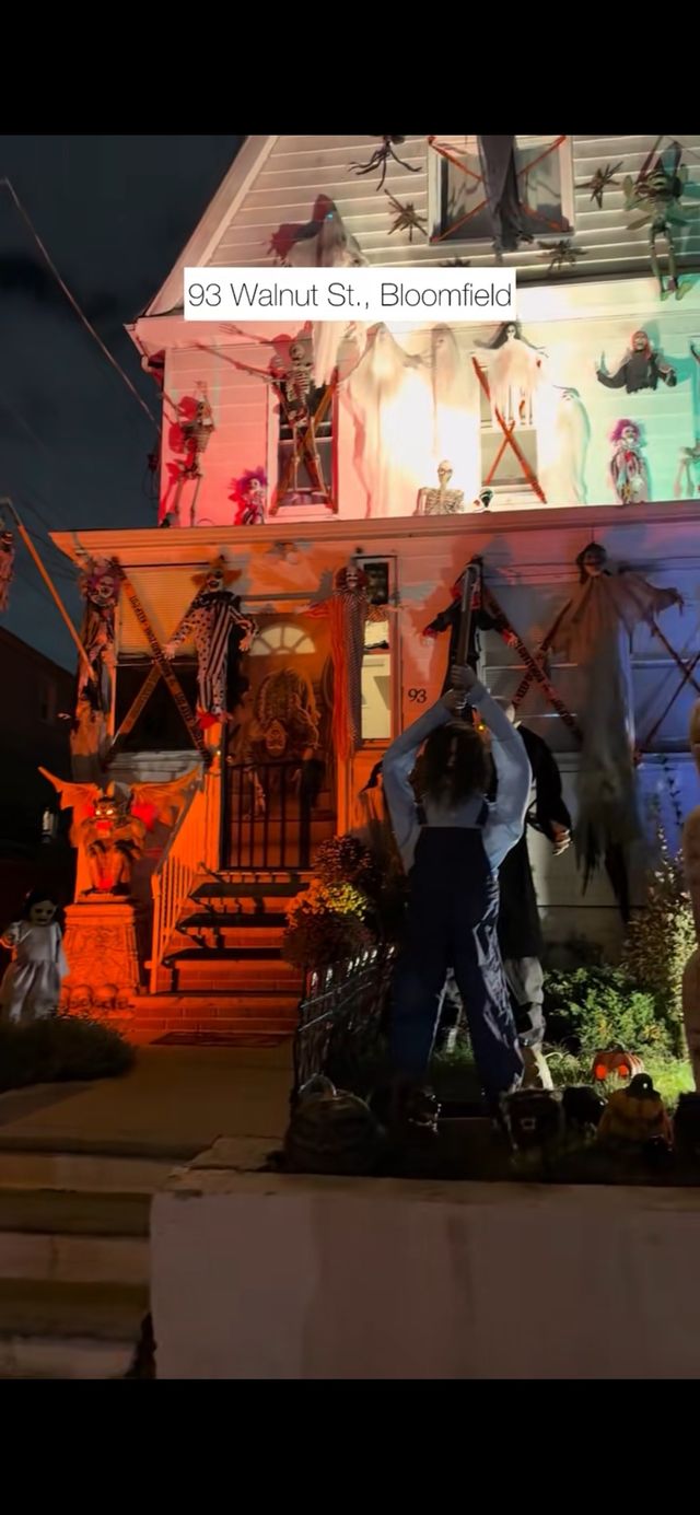 Walnut St Haunt — Bloomfield