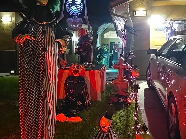 Haunted Garage Maze
