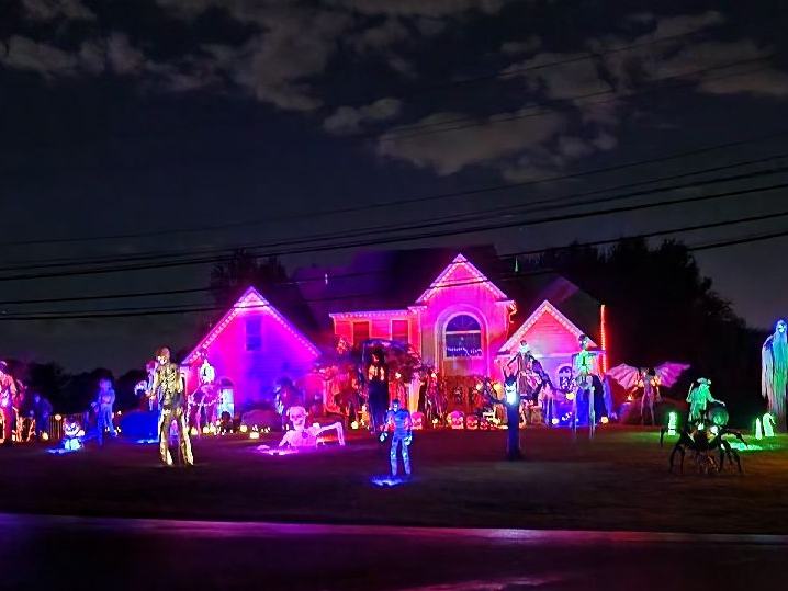 Reeceville house of giant monsters.