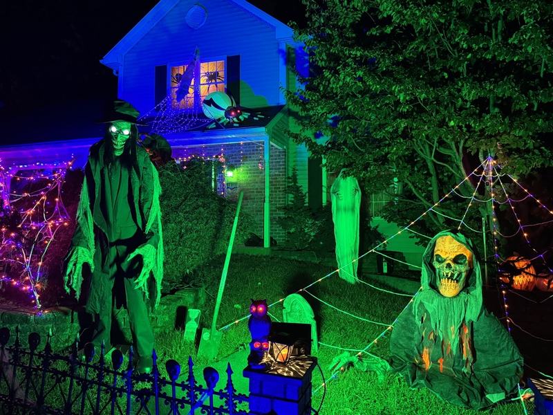 Ghouls In The Graveyard