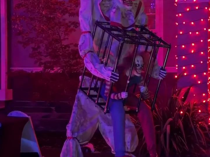 Killer Clowns — 2536 Cottle Ave