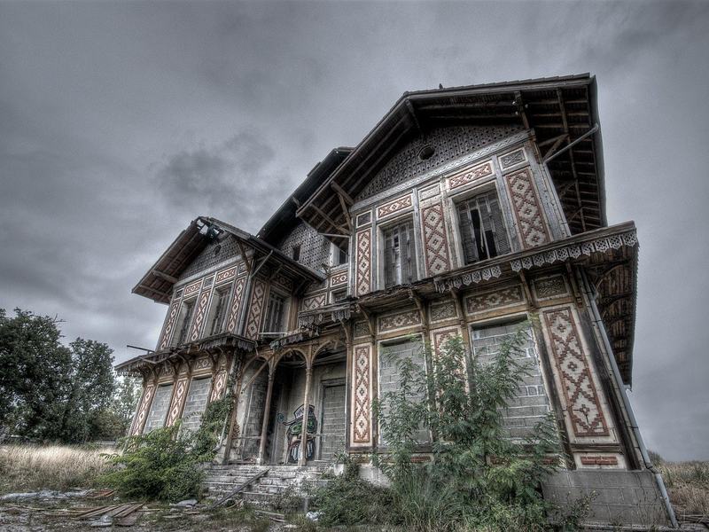 Creekside Manor — through Oct 31