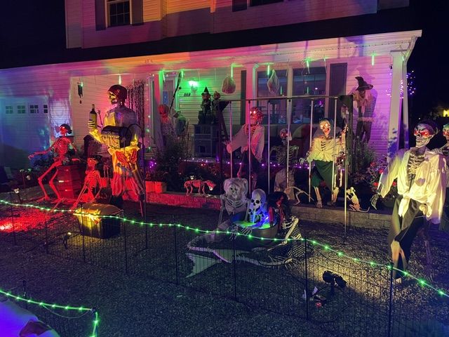 Brick Lights Haunt — 568 Iowa Ave, Brick
