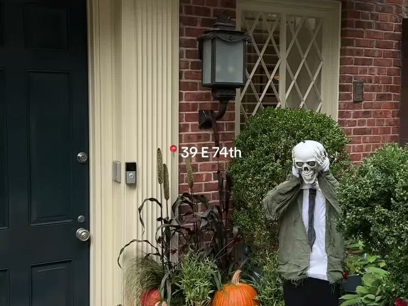 Skeleton Butler Townhouse