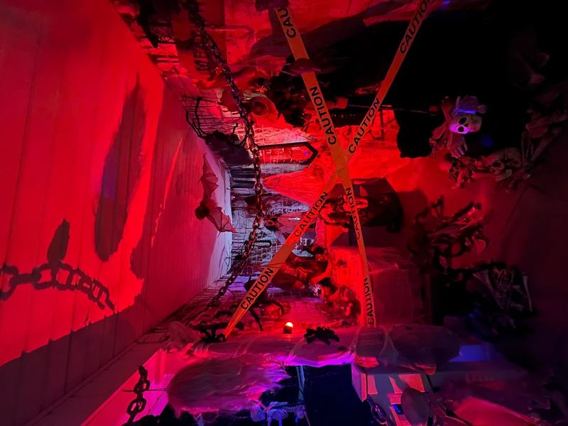 Skeleton Manor