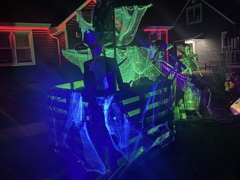 Pirates Of The Lawn