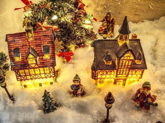 Huhnke family lights