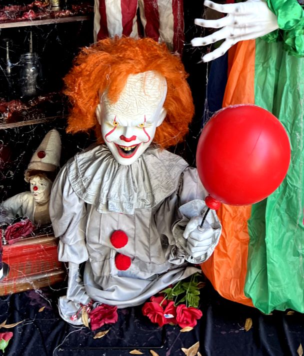 East Prospect Graveyard Halloween Haunt — 106 E Prospect St