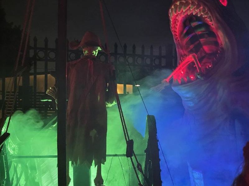 Kubat's Haunt: pirates & sirens!