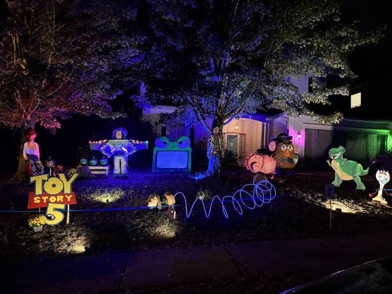 Falling Leaf Drive Toy Story Display
