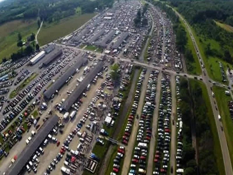 Rogers Flea Market & Auctions — Rogers, OH · Fridays 7:30am–4pm, year-round rain or shine