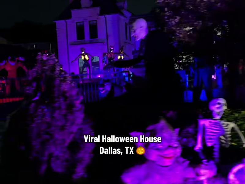 Viral Halloween House — 6200 Deloache Ave
