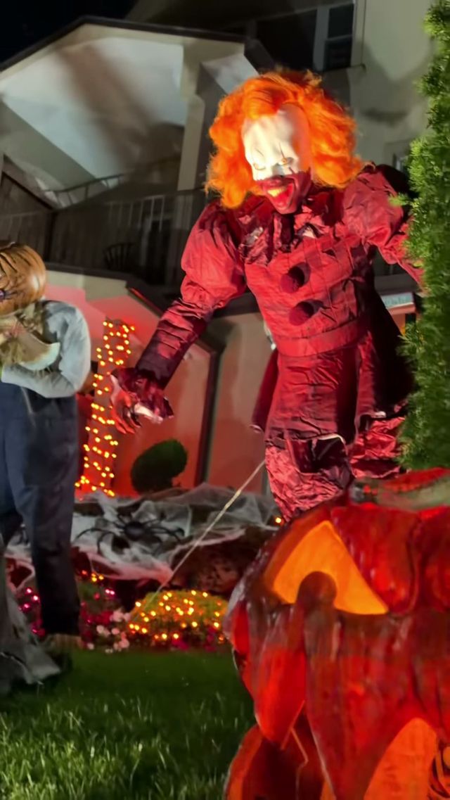 Dyker Heights Halloween — 84th St (10th–11th Ave)