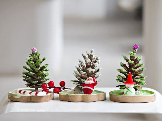Sharp Family Christmas Display