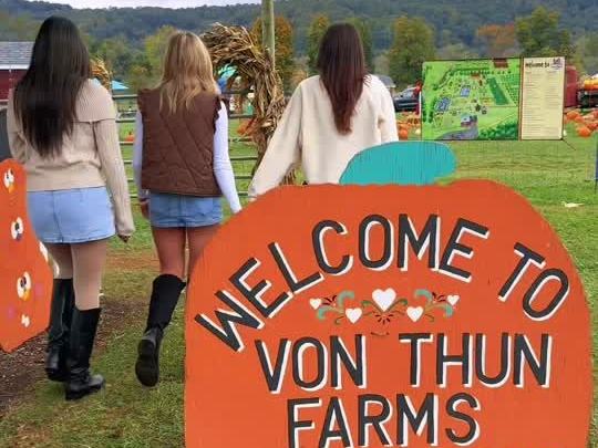 Von Thun Farms — Fall Festival, Corn Maze & Apple Blasters