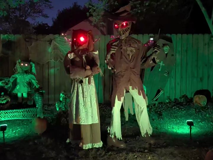 256 Upperville Road Halloween House