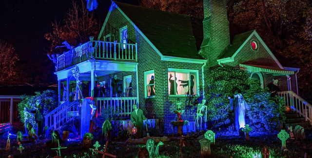 1 Dorset Lane — Bethpage, Long Island