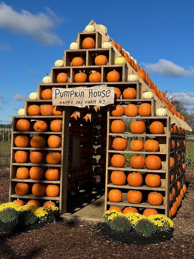 Happy Day Farm Fall Festival — September 19 – November 8, 2026