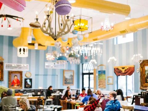 Amélie's French Bakery