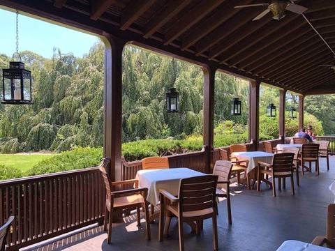 The Hidden Oak Cafe